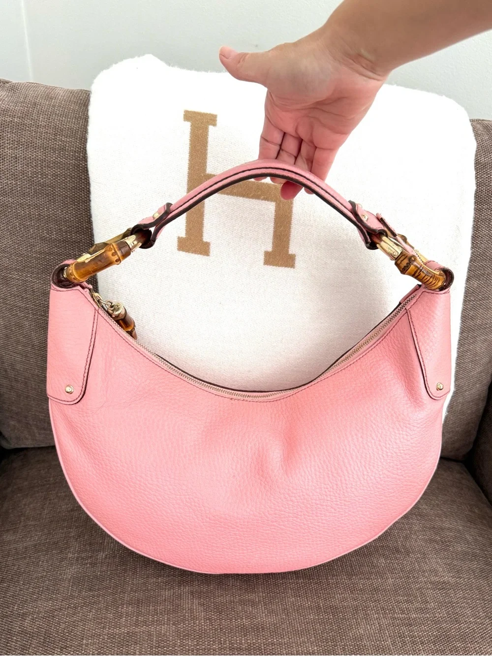 Authentic Gucci pink leather hobo bag bamboo accents shoulder bag